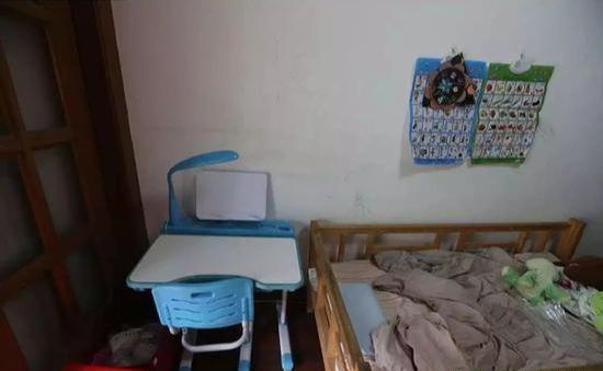 老房无处落脚一家6口人与杂物同吃同睡马竞合作伙伴二胎的“悲哀”！60㎡的(图22)