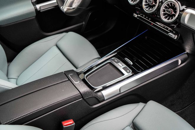 SUV：值得信赖的豪华电动车K8凯发登录深度解读奔驰纯电(图12)